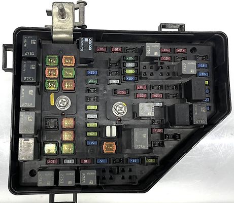 Fuse box - 2014 GMC Acadia