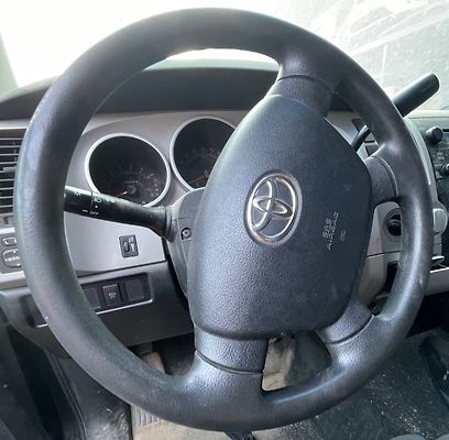 Steering wheel - 2010 Toyota Tundra SR5