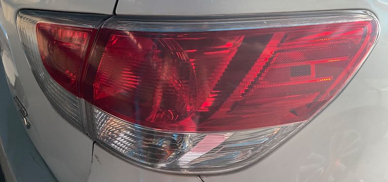 Tail Light (RH) - 2013 Nissan Pathfinder