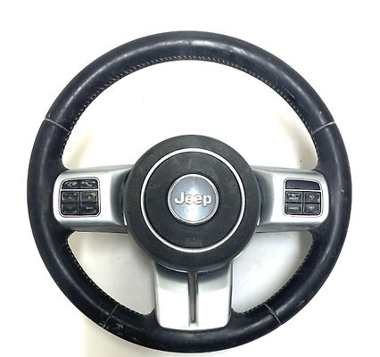 Steering wheel - 2022 Jeep Grand Cherokee L Limited