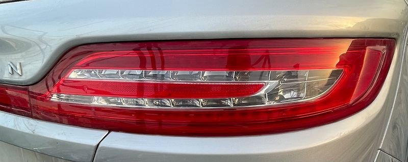 Tail Light (RH) - 2016 Lincoln MKC Select