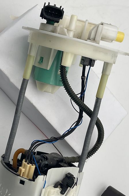 Fuel pump - 2021 GMC Yukon SLT