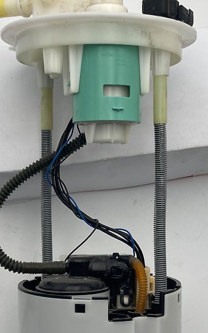 Fuel pump - 2021 GMC Yukon SLT