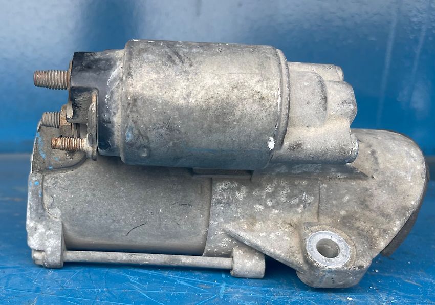 Starter motor - 2012 Ford Explorer XLT